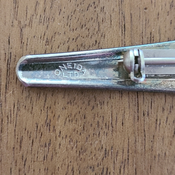 Vinatge Mongram Spoon Brooch - Picture 3 of 3